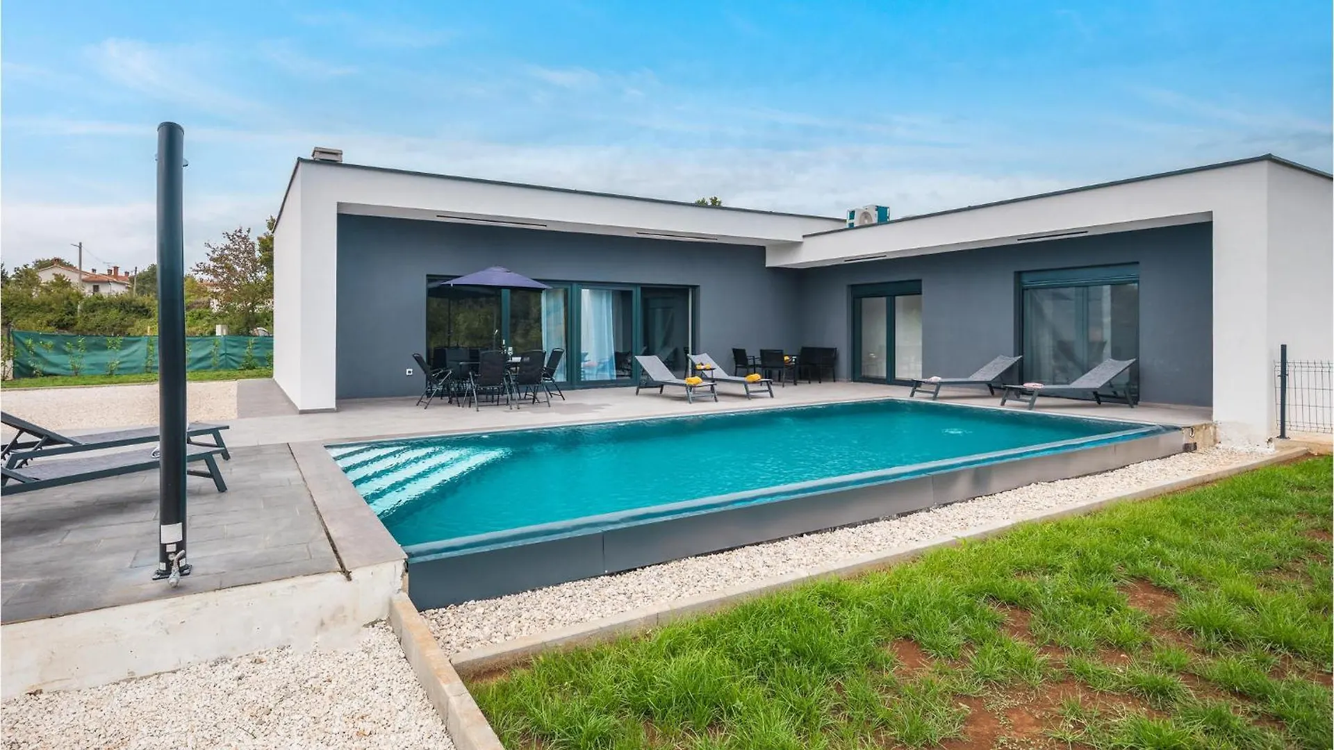 Awesome Home In Zminj With Wifi