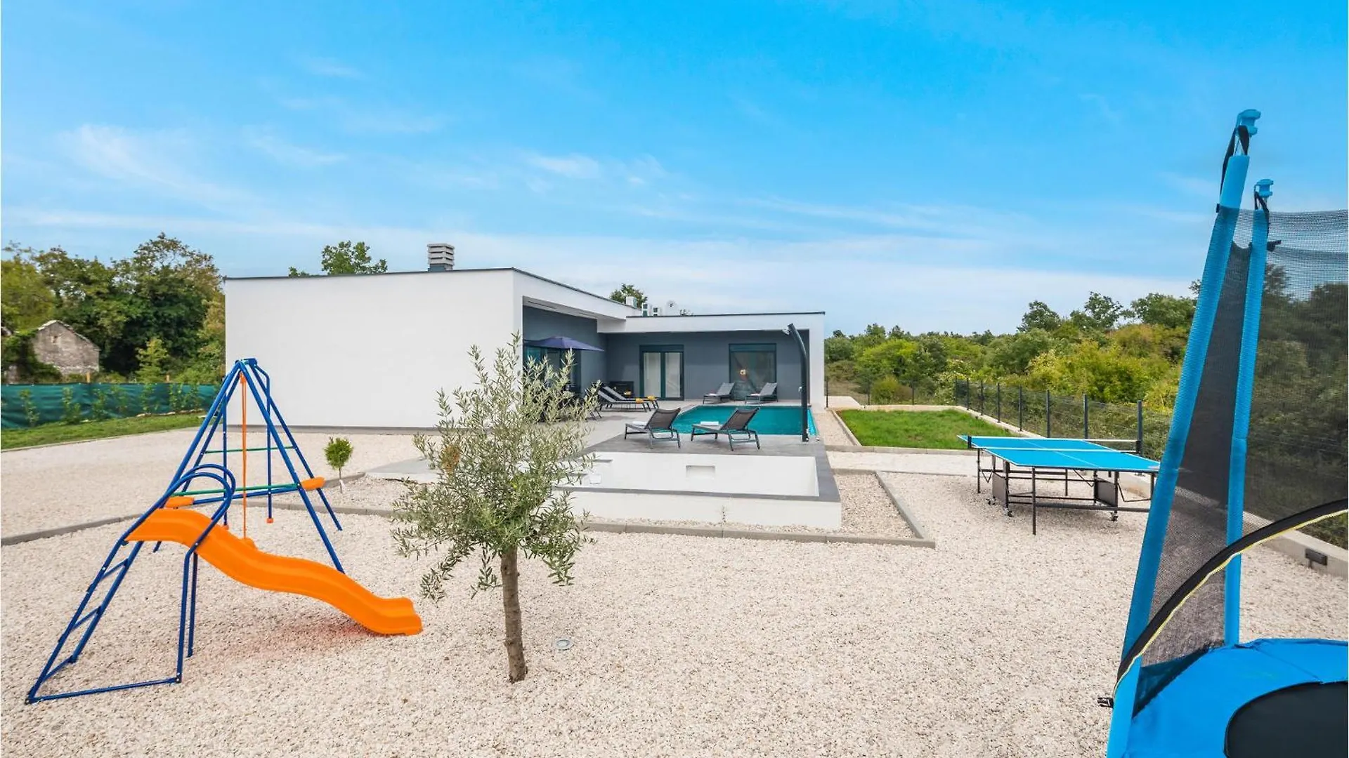 Awesome Home In Zminj With Wifi Nyaraló